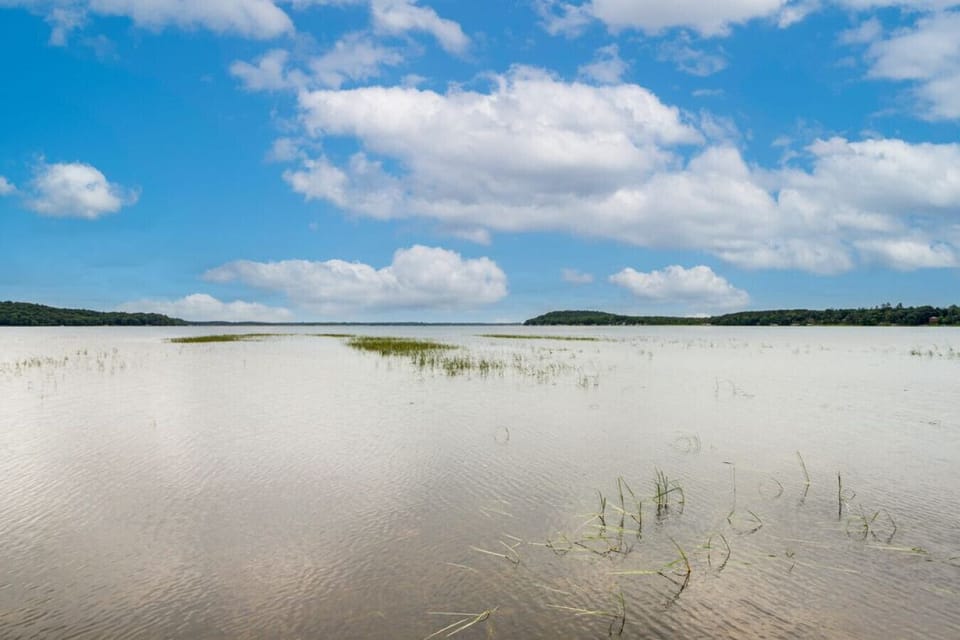 Peaceful Lake Views | Relax, unwind & enjoy stunning sunsets over the water