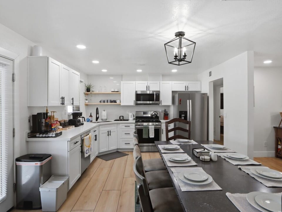 Fully stocked, coffee bar included. Keurig, full appliances, and everything you need to cook or snack without a grocery run. Home-cooked meals, vacation-style.
