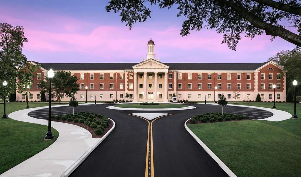 The University of Alabama – Approx. 2 miles (~4 min drive)