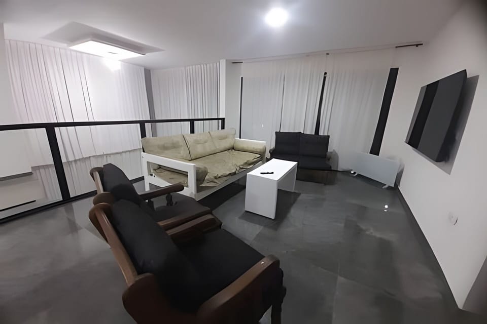 House, 2 Bedrooms | Living area | Flat-screen TV