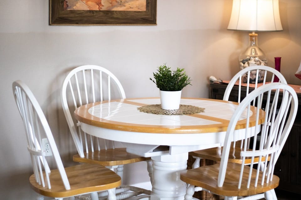 Gather around the dining table to share meals with friends & family