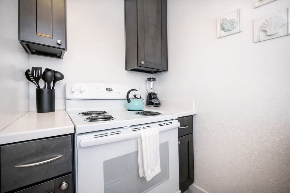 Fully Equipped Kitchen for Easy Meals