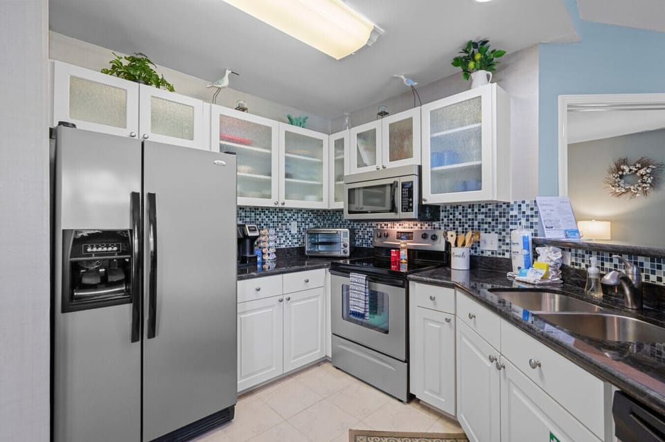 Full Stocked Kitchen