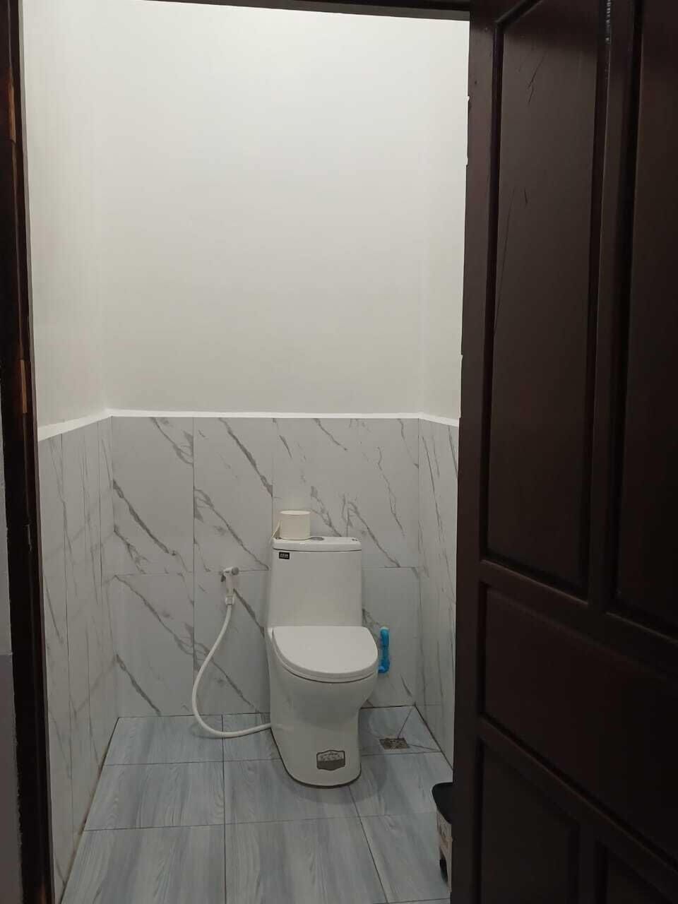 Deluxe Double or Twin Room, Balcony | Bathroom | Slippers, towels