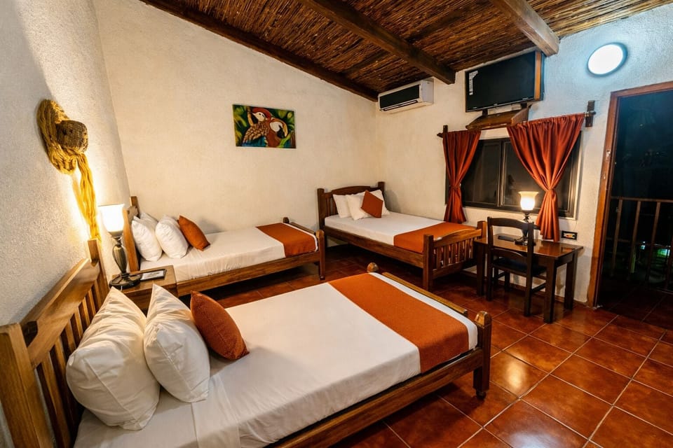 In-room safe, WiFi (free), bed sheets