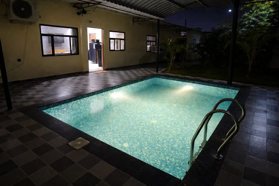 Rooftop pool