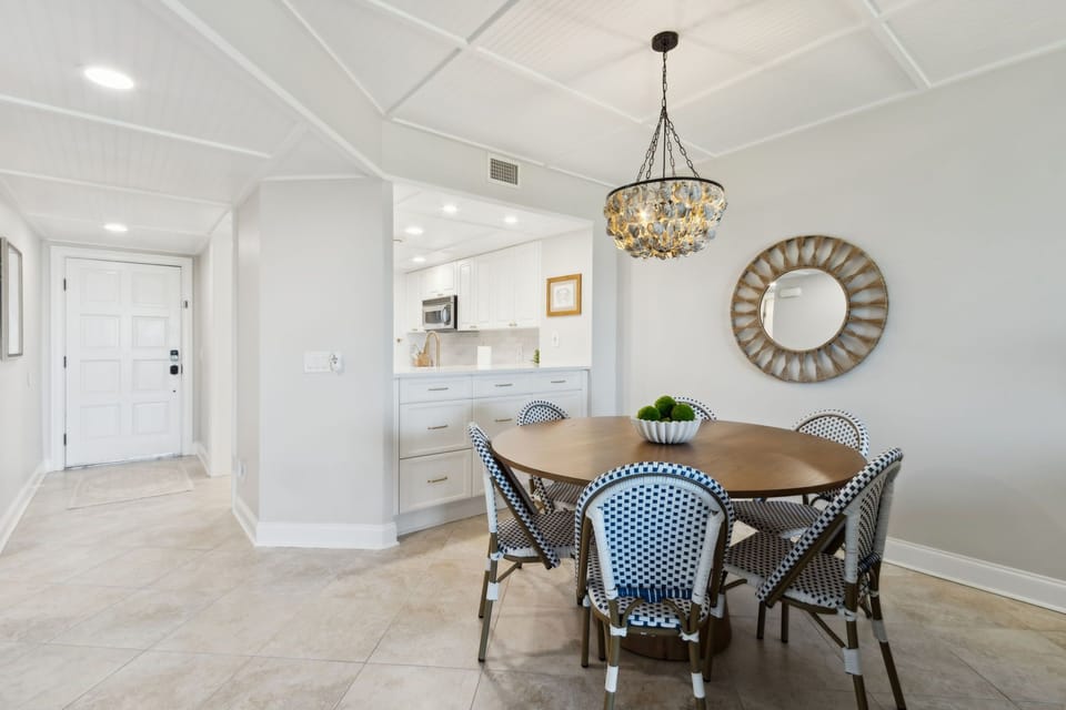 Wooden Dining Table Seating 6