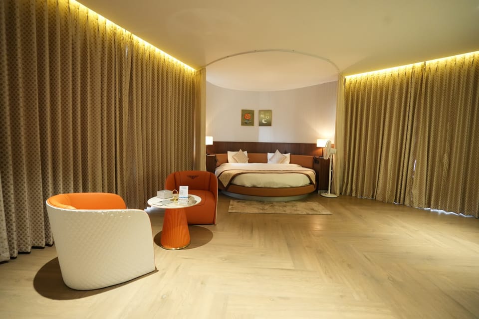 Luxury Double Room, City View | Laptop workspace, WiFi (free)