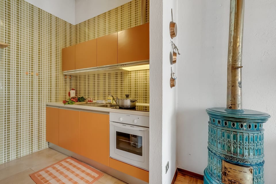 Family Apartment, 3 Bedrooms, Balcony (Appartamento Apapa House) | Private kitchen