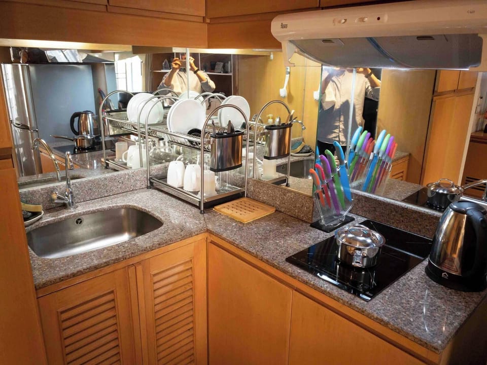 Condo, 1 Bedroom, Accessible, Balcony | Interior