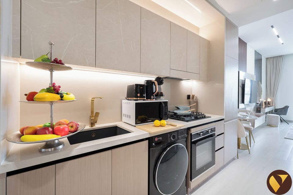 Luxury Studio, Balcony, City View | Private kitchen | Full-size fridge, microwave, oven, stovetop