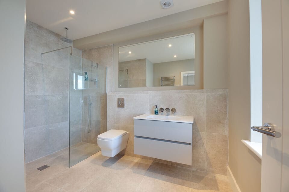 En-Suite Shower