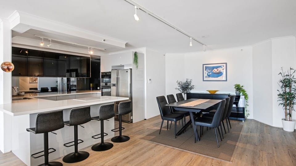 Open Kitchen