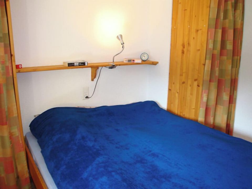 Bed room 1
