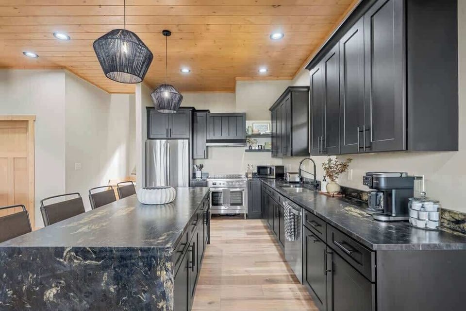 A kitchen built for big breakfasts, late night snacks, and everything in between.