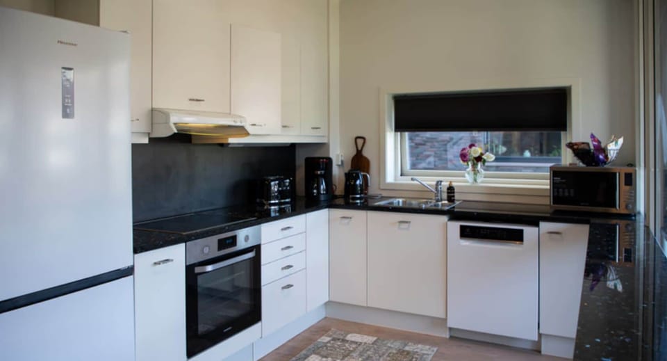 Apartment, 1 Bedroom, Accessible, Balcony | Interior