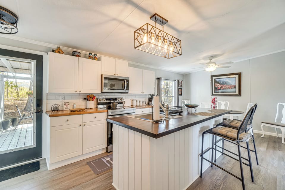 House (3 Bedrooms) | Front of property