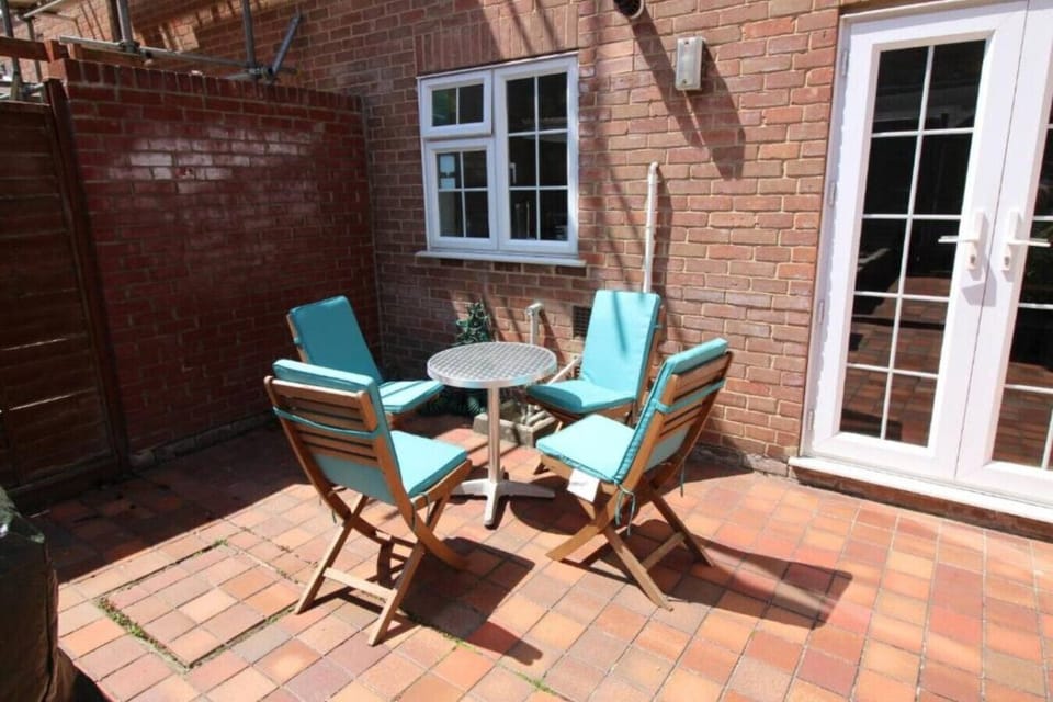 Court yard for your morning coffee or an afternoon bbq