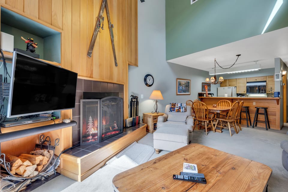 Cozy Fireplace in Living Room