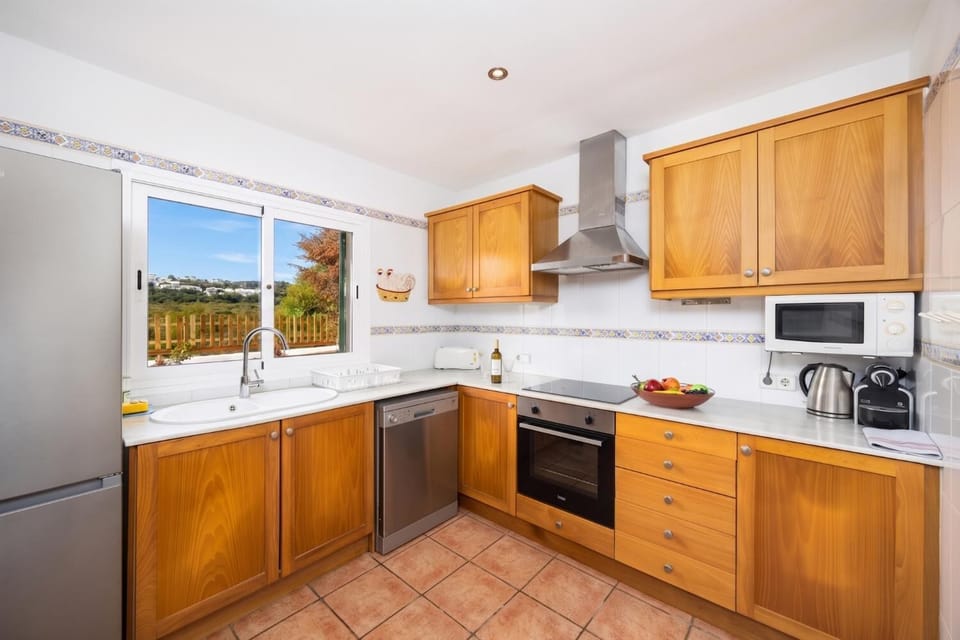 Equipped kitchen