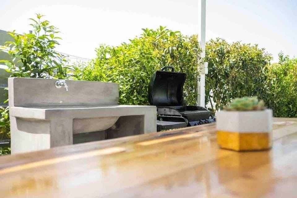 BBQ/picnic area
