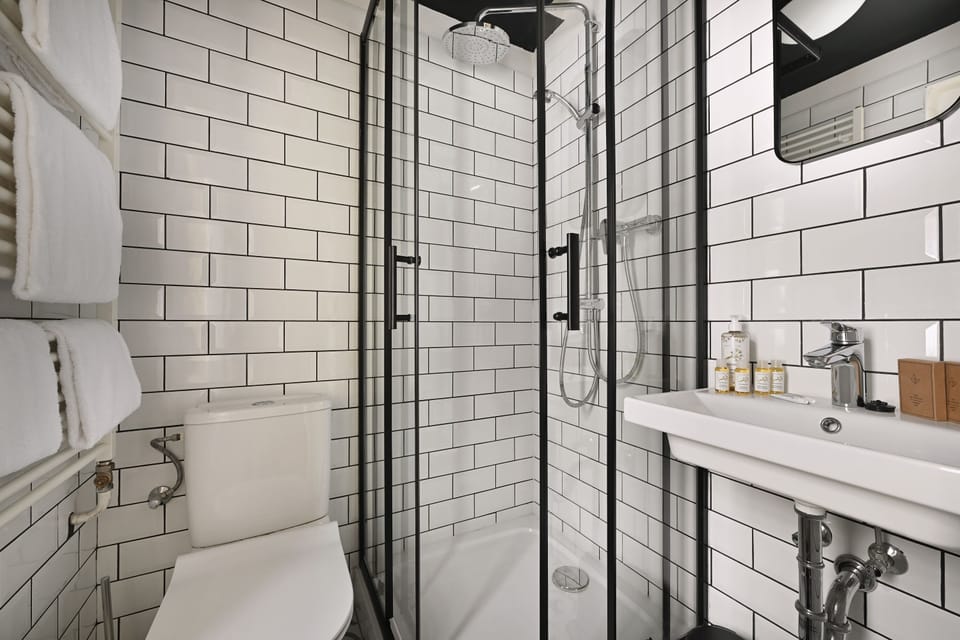 Superior Double Room | Bathroom | Designer toiletries, hair dryer, bathrobes, towels