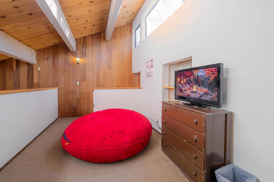 Loft with sofa sleeper and Smart TV