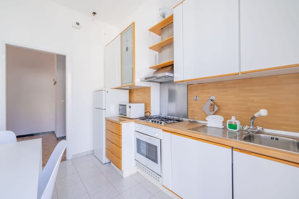 Apartment, Multiple Beds, Pets Allowed, Partial Sea View | Private kitchen | Fridge, microwave, oven, stovetop