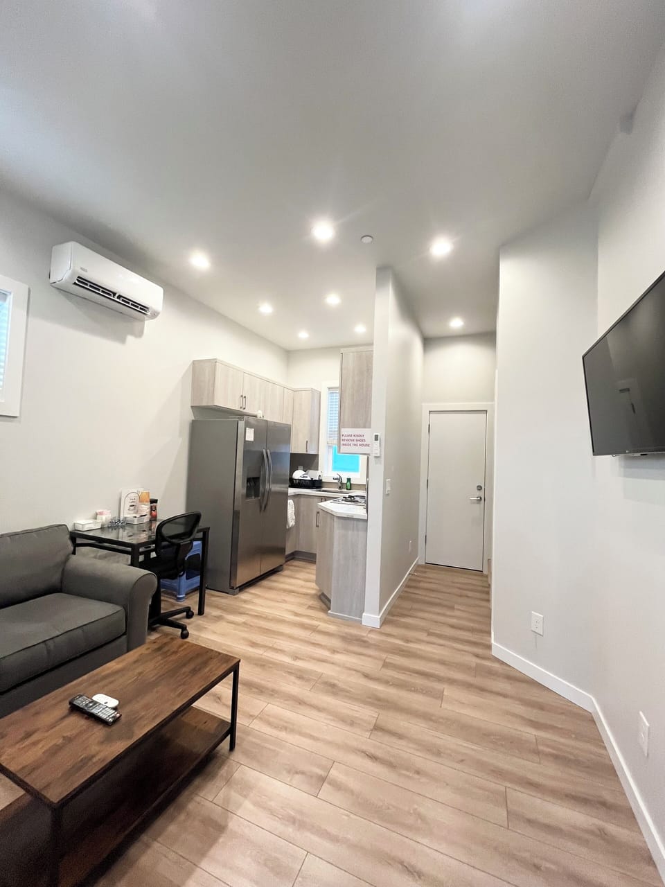 Living & kitchen