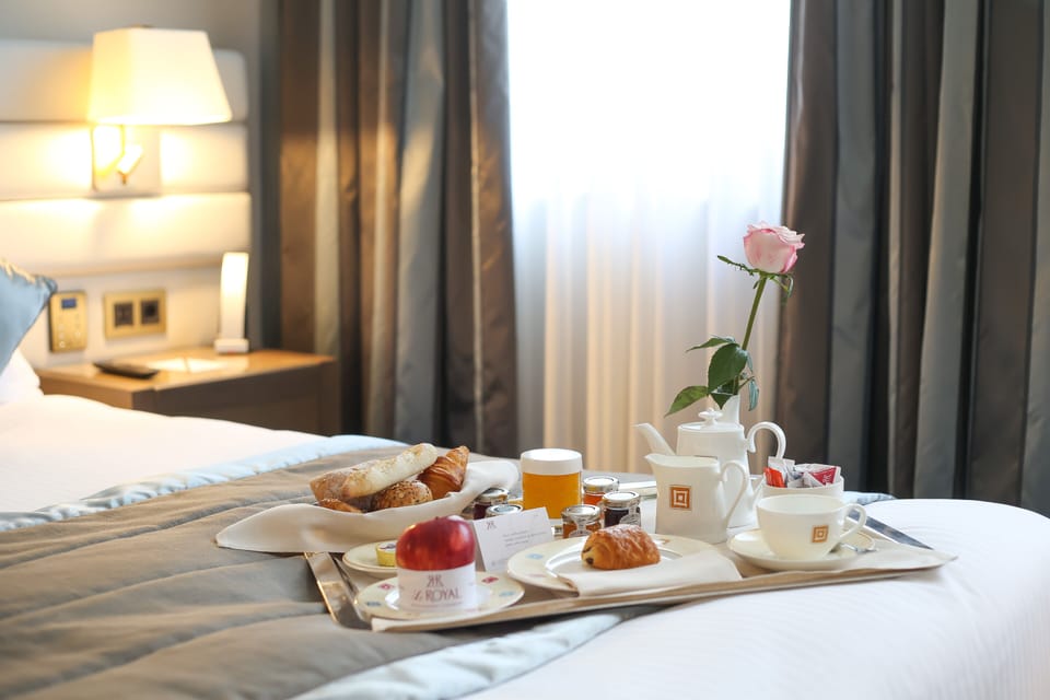 Room service - dining