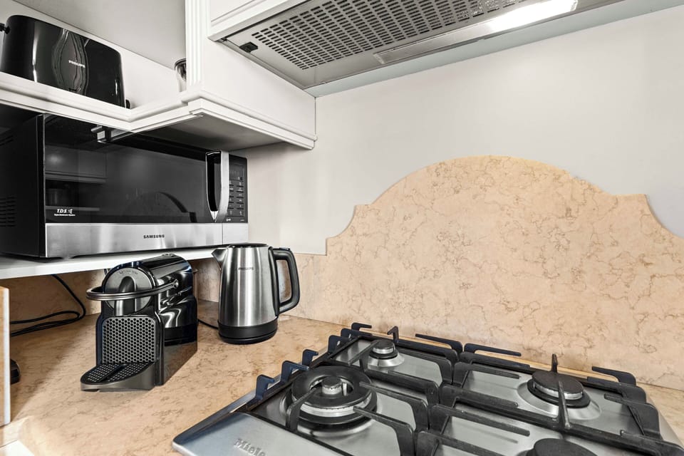 Basic Room, Non Smoking, Kitchenette | Private kitchenette