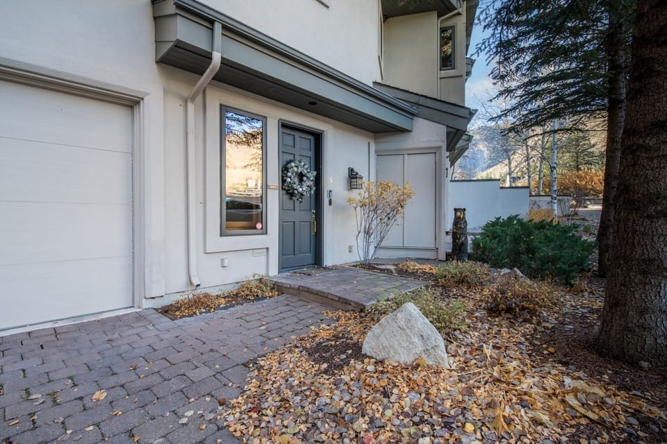 Pinnacles Townhome  (27)