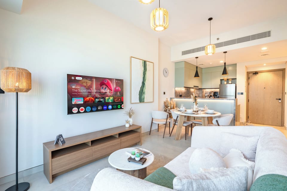 Luxury Apartment, Golf View | Living room | 40-inch Smart TV with digital channels
