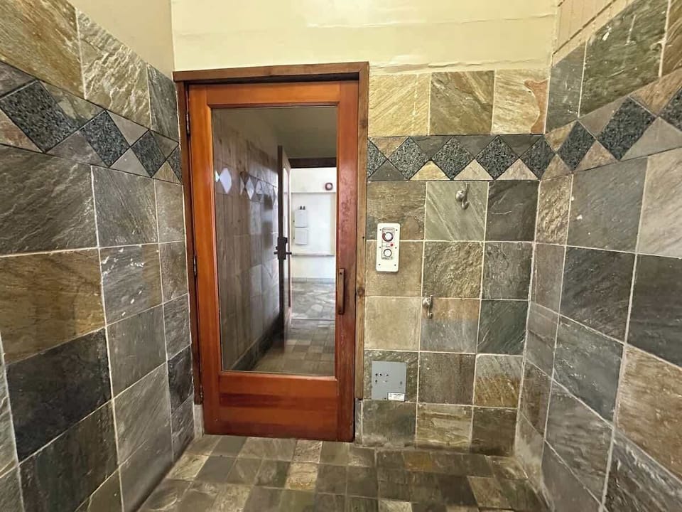 Sauna steam room on the 6th floor