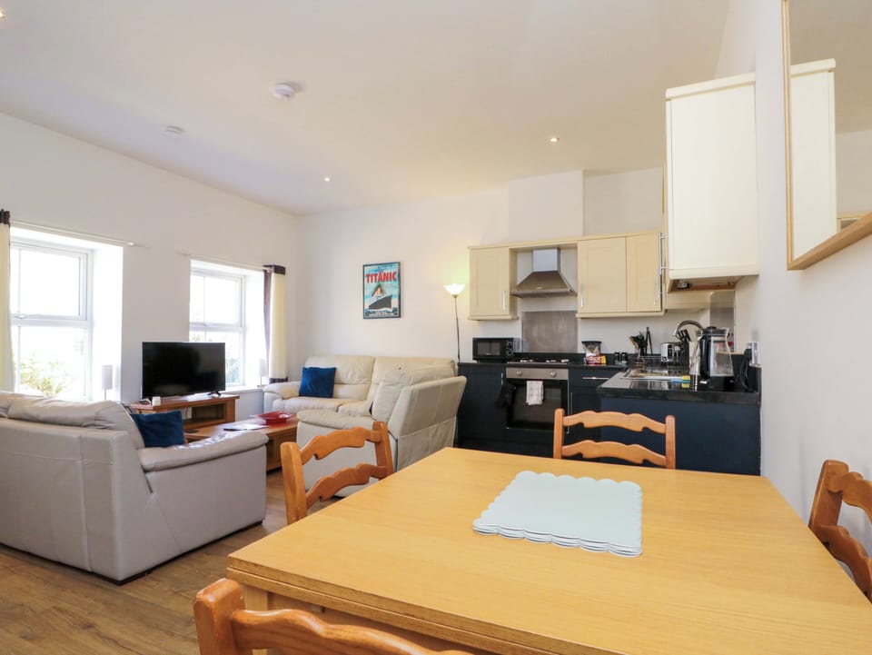 Cottage | Interior