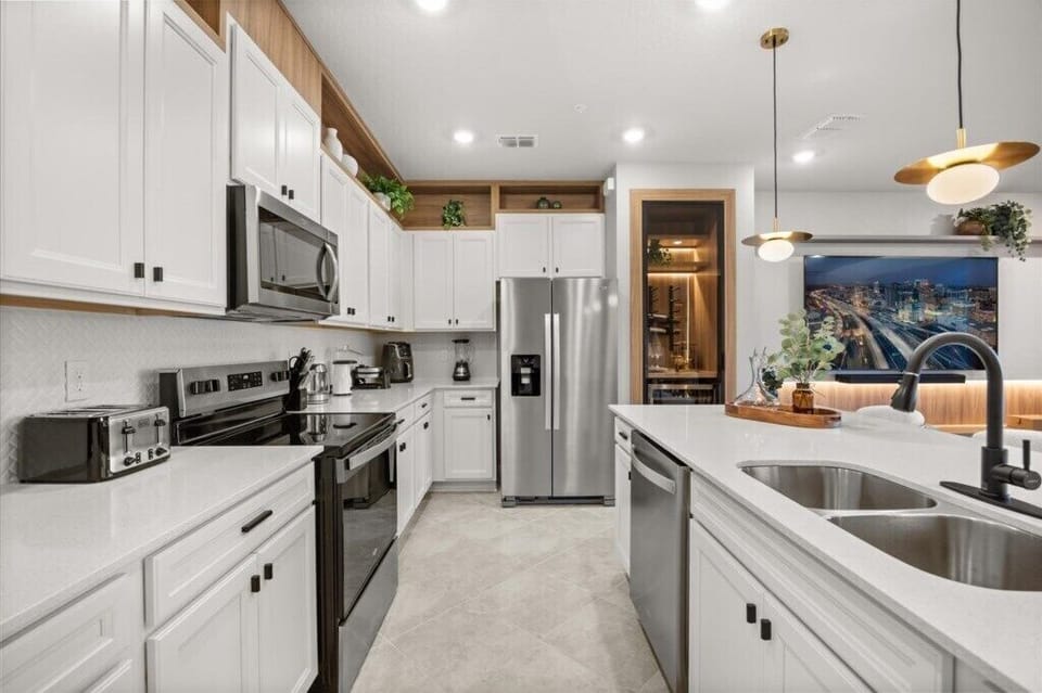 16194 Coastal Cove Lane (7).jpg