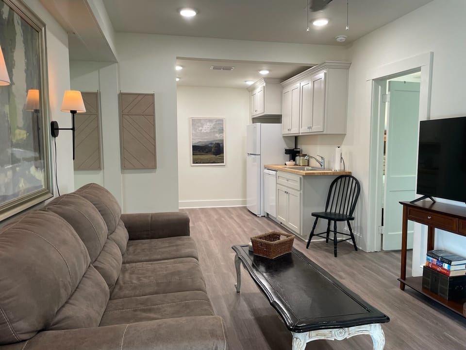 Living Room/Kitchen