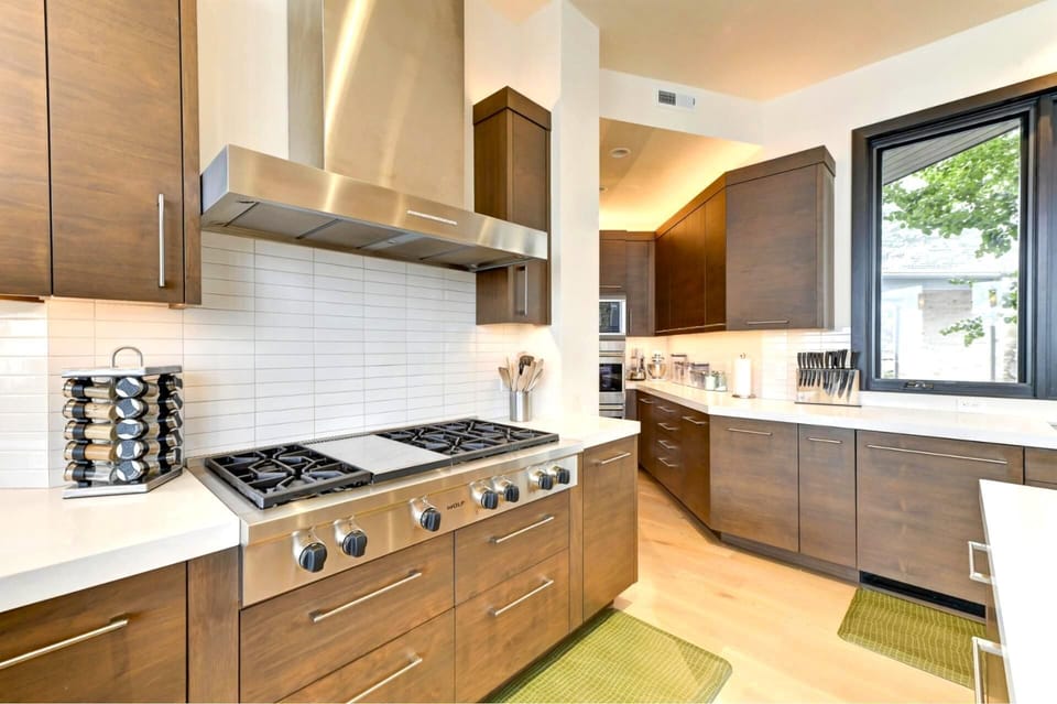 Fully equipped second kitchen ideal for entertaining or multi-family stays.