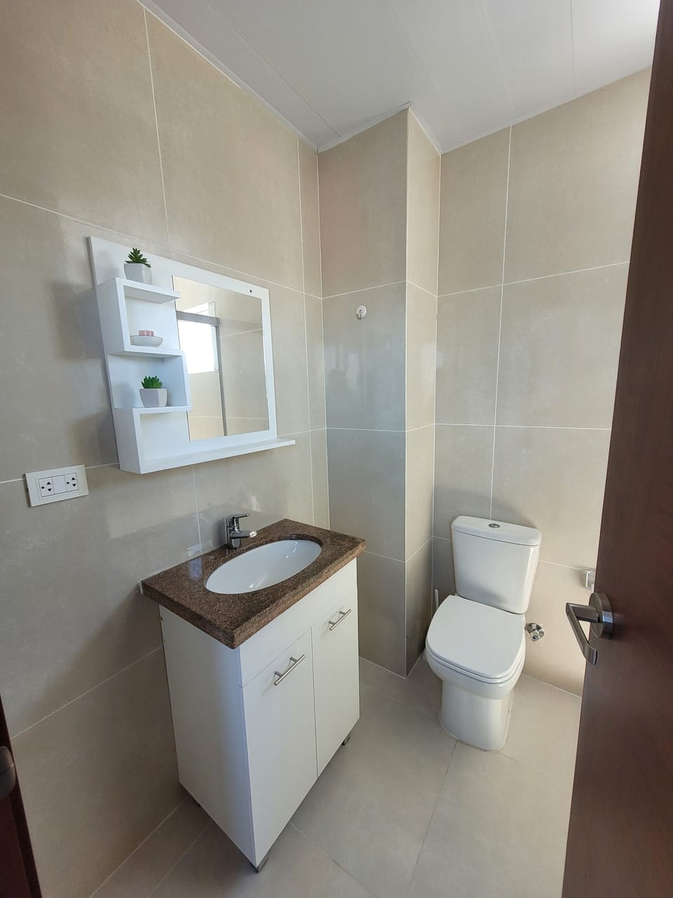 Comfort Double Room, City View | Bathroom | Shower, towels, soap, shampoo