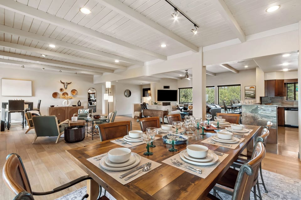 Open concept dining with views, and deck access.