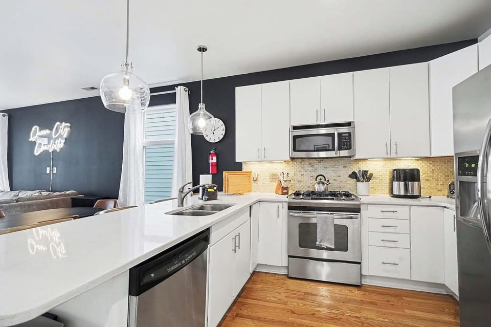The fully stocked kitchen is equipped with everything you need to prepare meals for yourself and your guests, making dining in easy, convenient, and enjoyable throughout your stay.