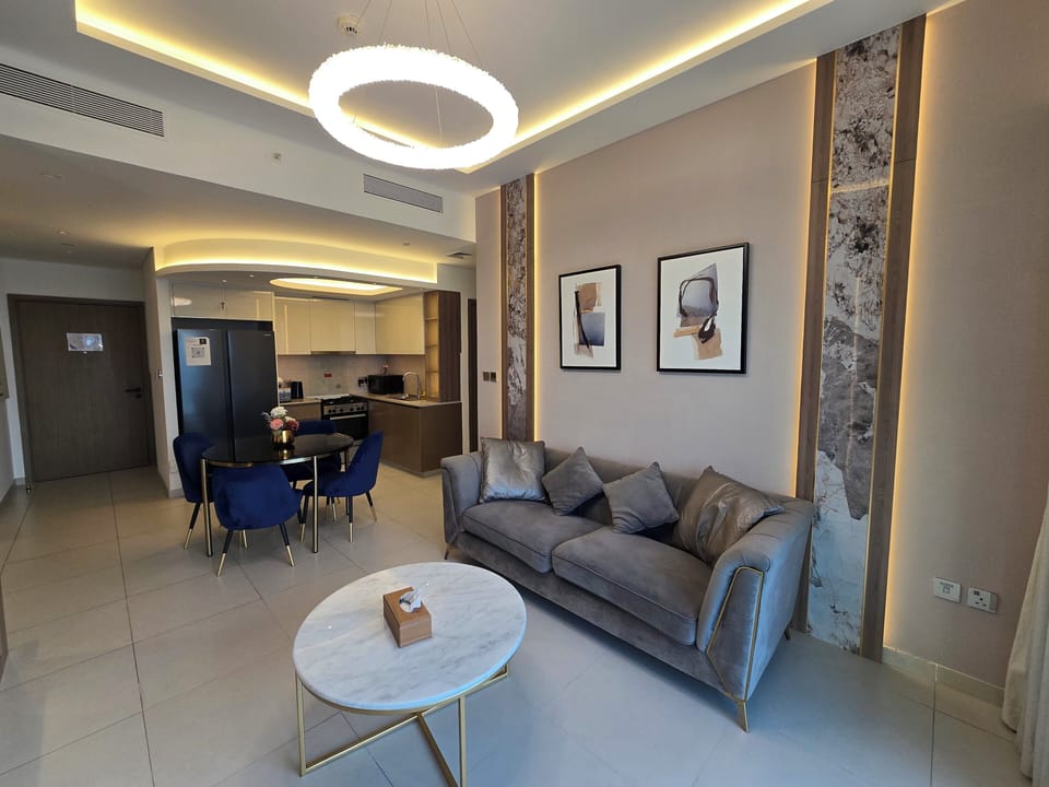 Classic Apartment, Balcony, City View | Living area