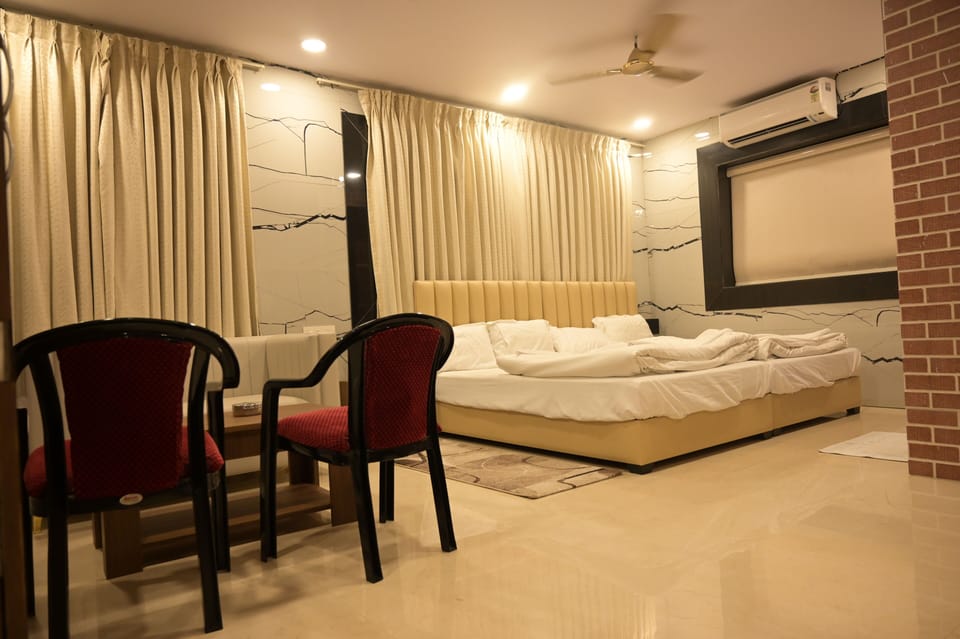 Double Room | Desk, WiFi (free)