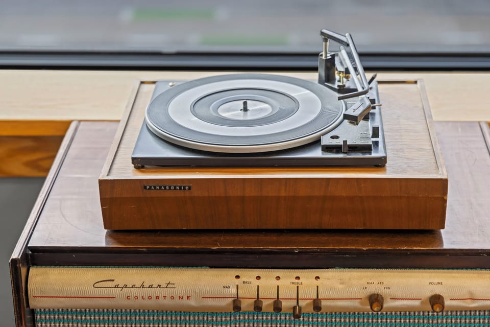Vintage charm meets modern comfort.