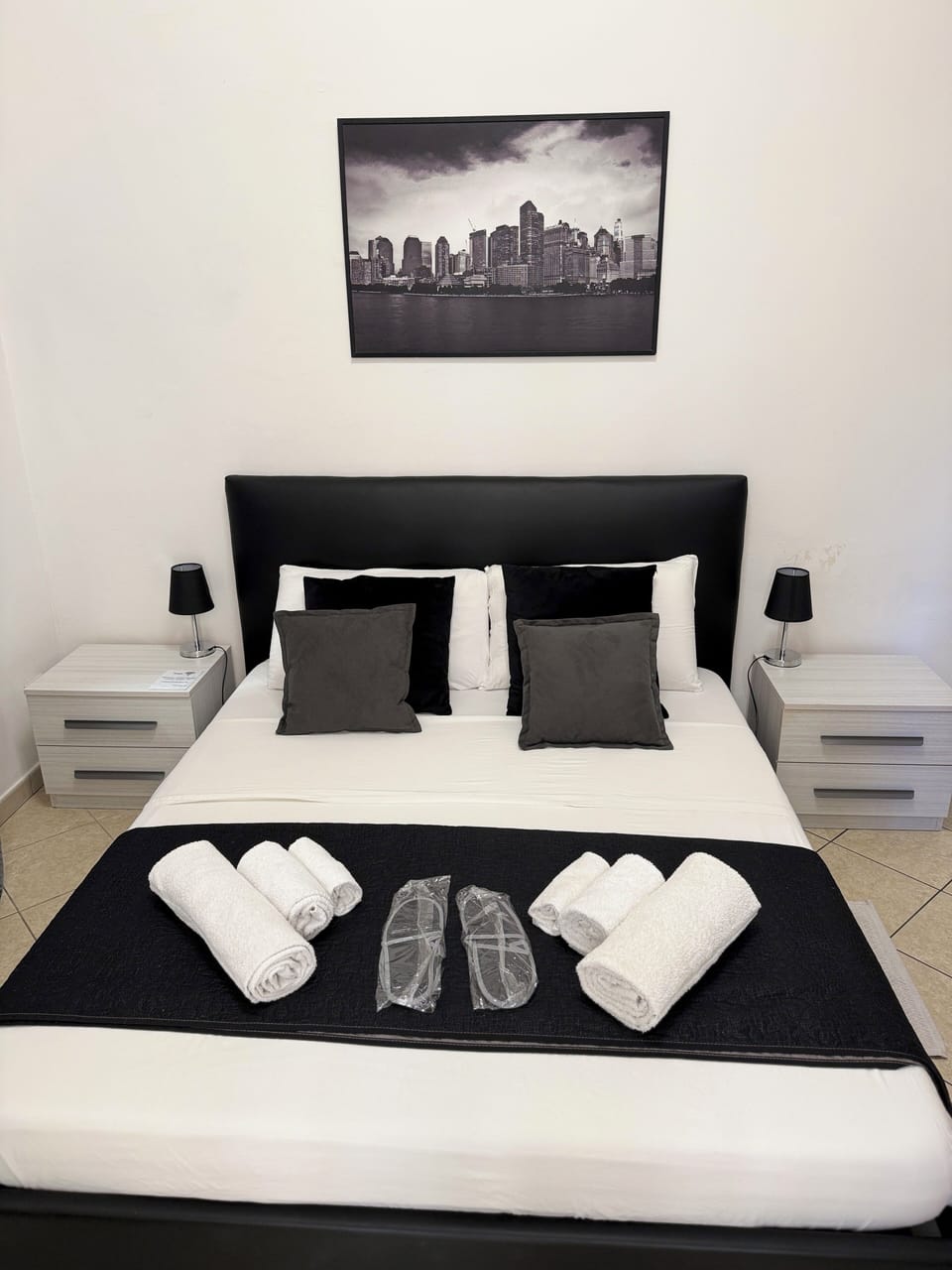 Comfort Triple Room, Patio, Courtyard View 3 | In-room safe, soundproofing, iron/ironing board, free WiFi