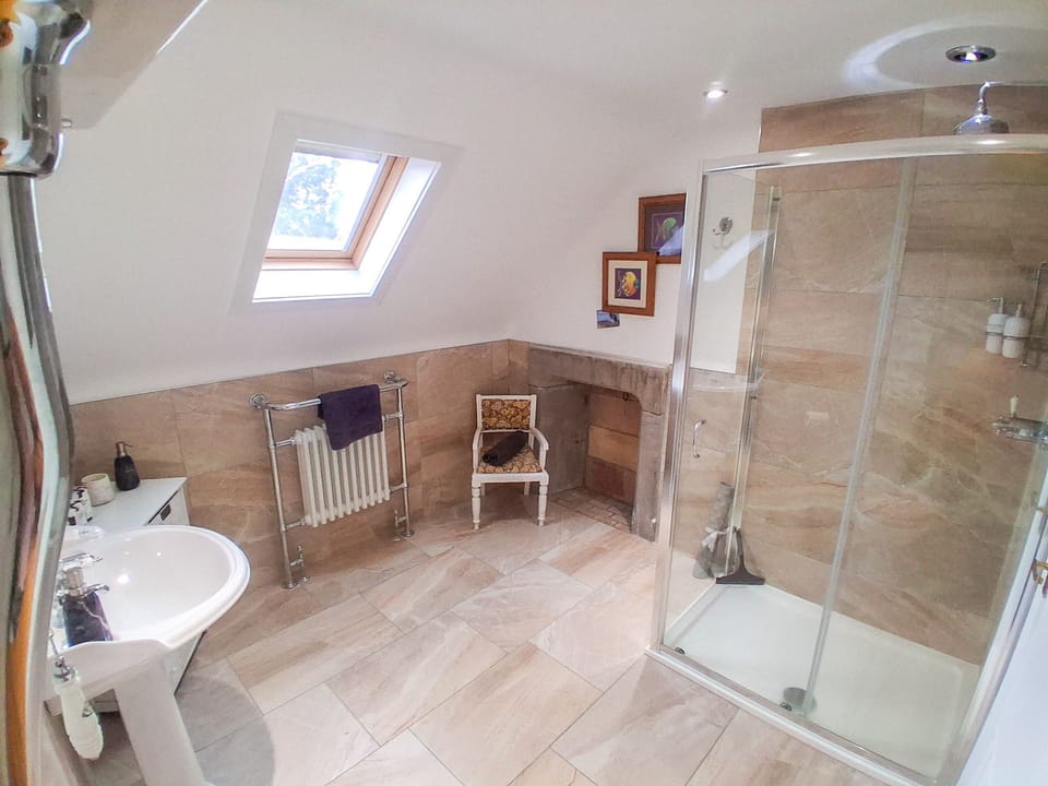 Shower Room 3