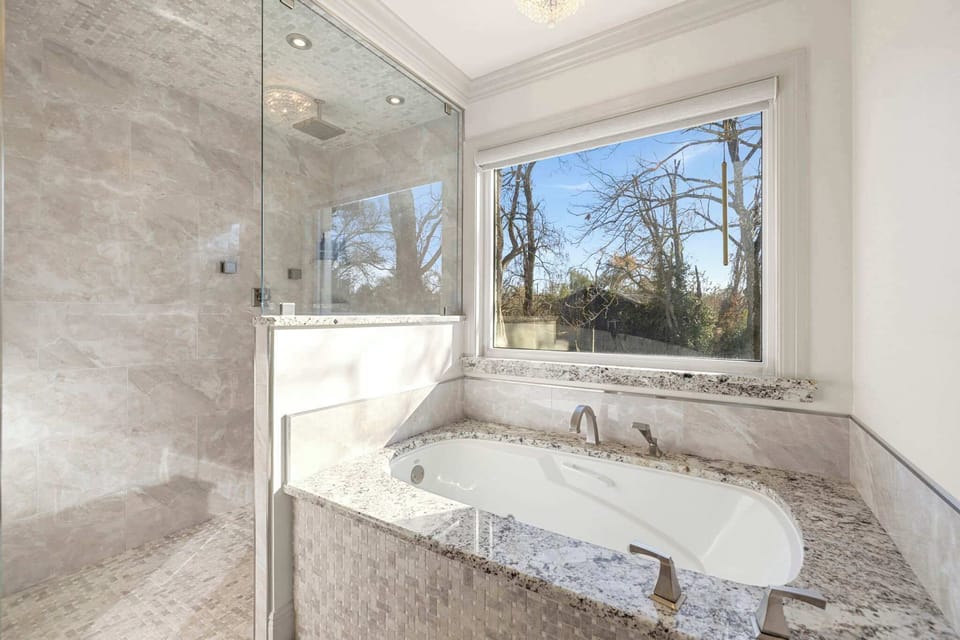 Large jacuzzi tub!