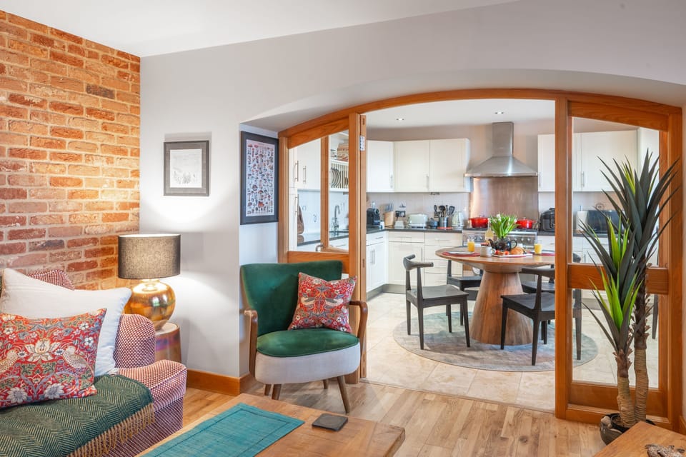 Ground floor: Looking through to the kitchen/diner