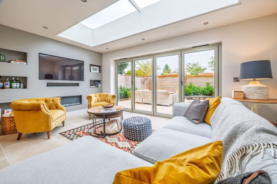 The Albans, Burnham Market: A light-filled sitting area overlooking the garden