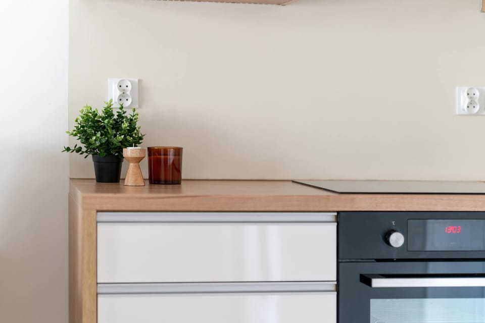 Subtle décor detail creating a calm and balanced ambiance.